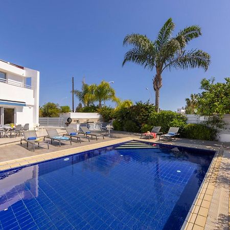 Azure Luxury Pool Villa Protaras Exterior photo