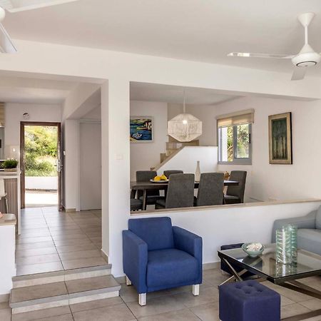 Azure Luxury Pool Villa Protaras Exterior photo
