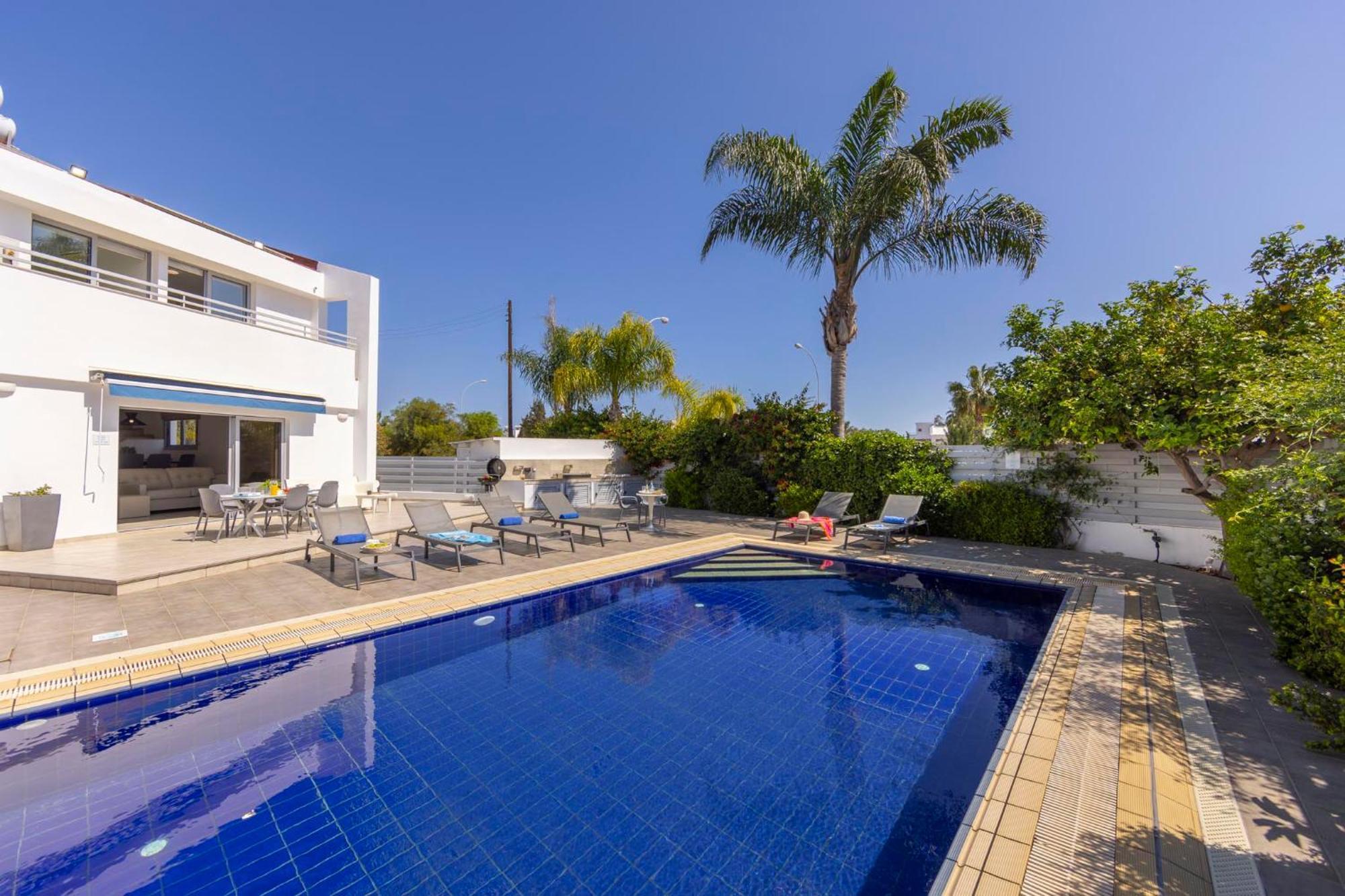 Azure Luxury Pool Villa Protaras Exterior photo